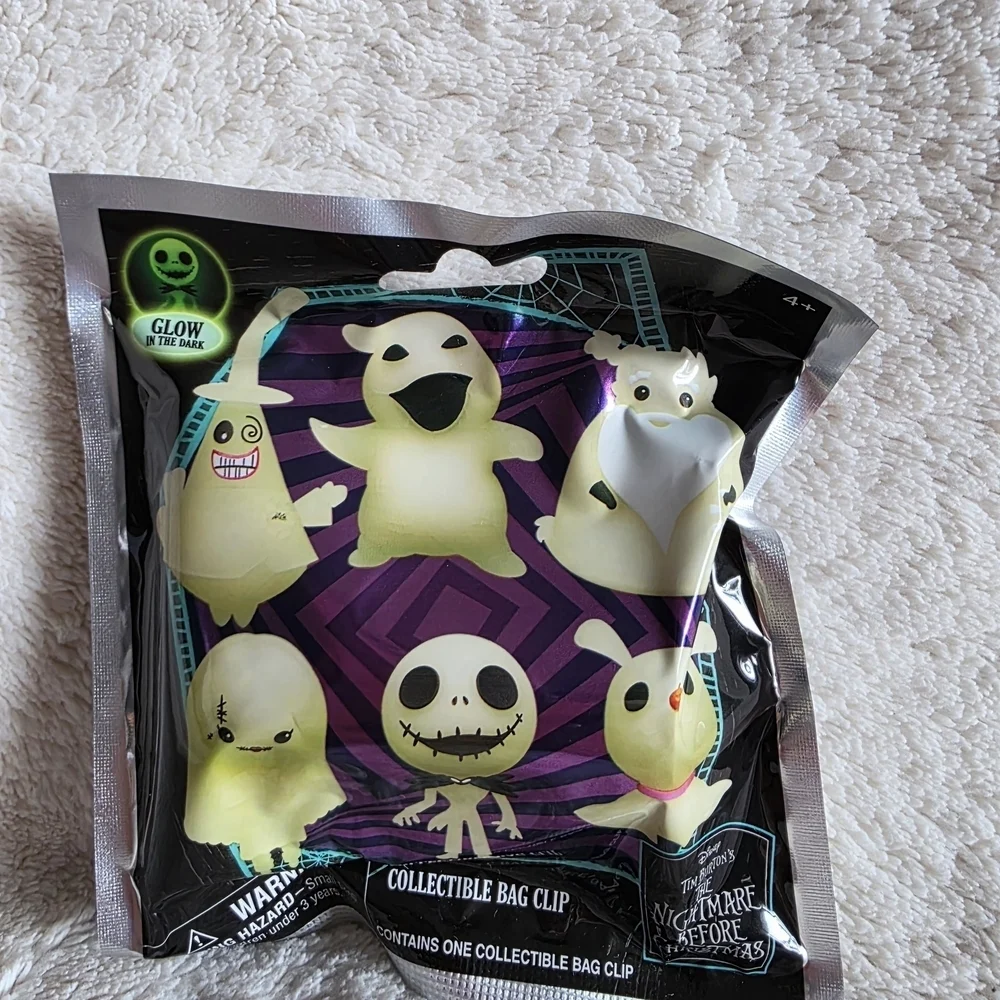 Disney Glow-in-the-Dark Collectible Bag Clip
